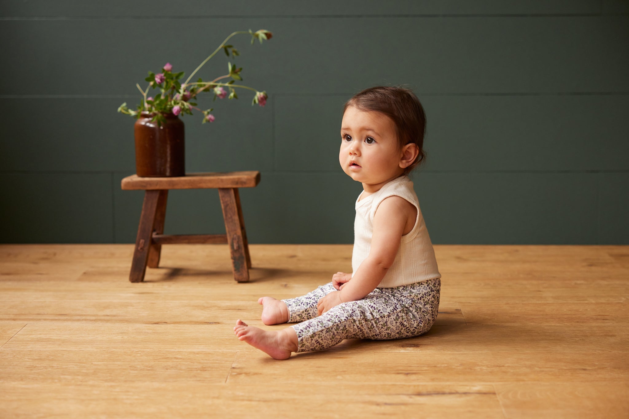 baby wearing organic singlet and leggings