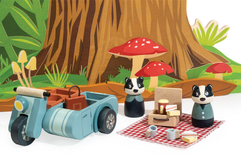 TENDER LEAF TOYS - BADGER PICNIC MOTORBIKE RIDE