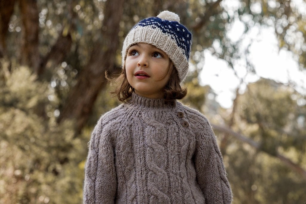 ACORN KIDS - SNOWFLAKE BEANIE: NAVY AND OATMEAL [sz:XL - 5YR-BIG KID]