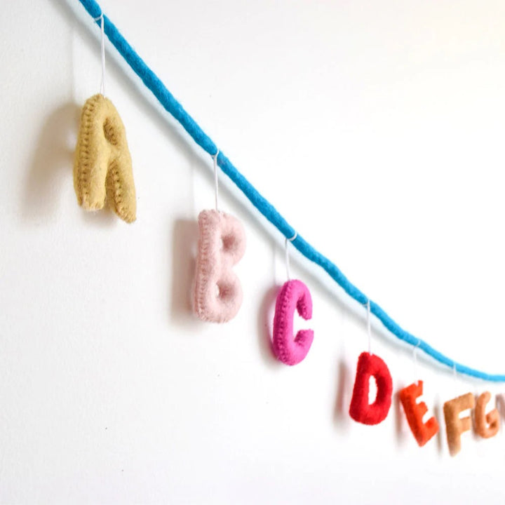TARA TREASURES - FELT GARLAND ALPHABET A TO Z 