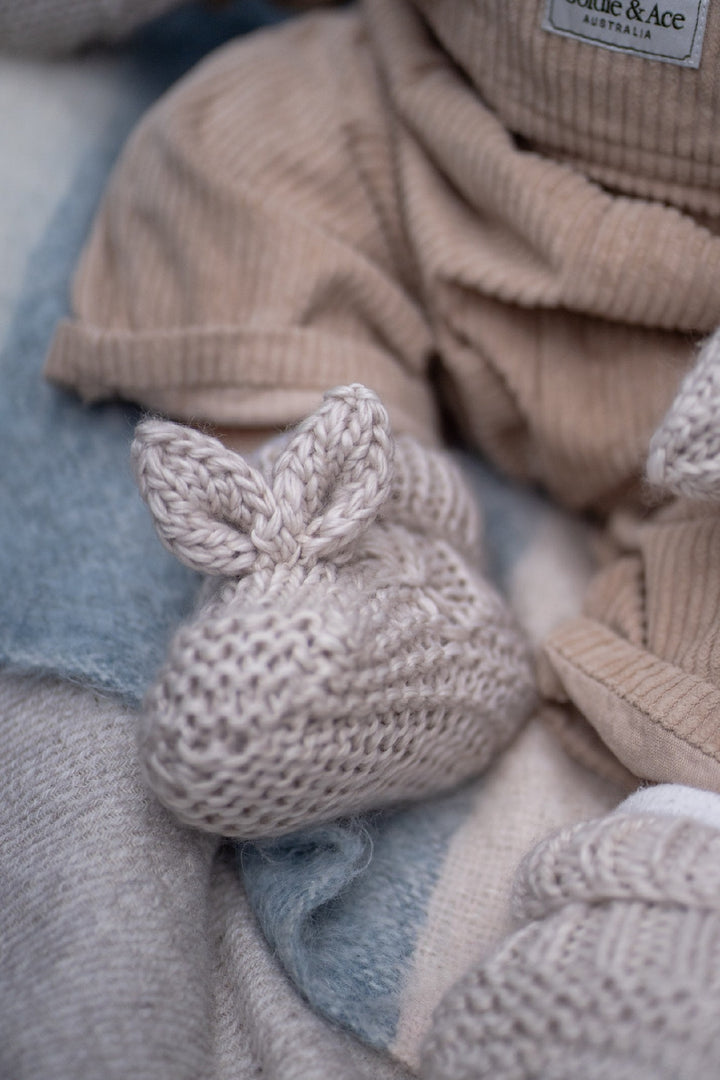 ACORN KIDS - COTTONTAIL BABY BOOTIES: CREAM [sz:XXS (0-3 MTHS)]
