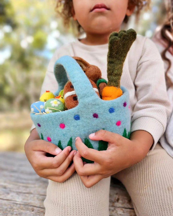TARA TREASURES - FELT EASTER: BLUE BASKET