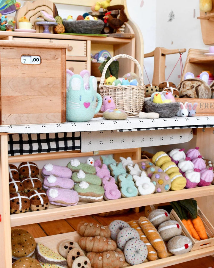 TARA TREASURES - FELT EASTER GRAZING BOX: PINK