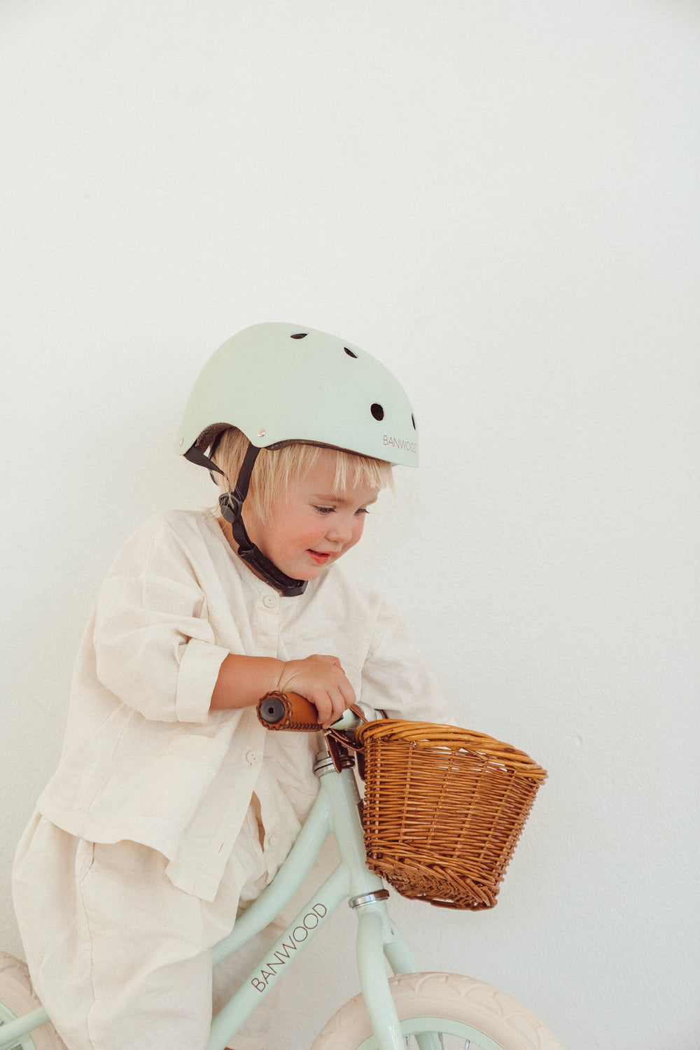 BANWOOD - CLASSIC HELMET: WHITE [sz:XS (48-52CM)]