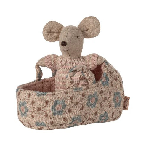 MAILEG - MOUSE: BABY IN A CARRY COT ROSE