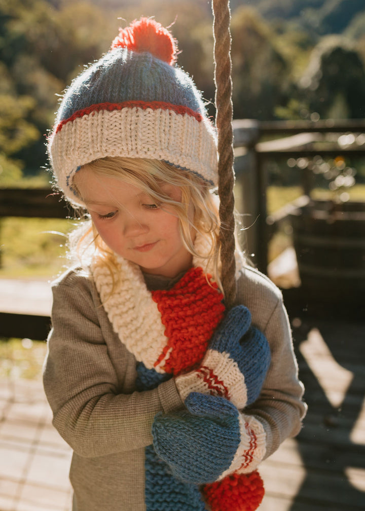 ACORN KIDS - TEDDY SCARF: RED AND BLUE 
