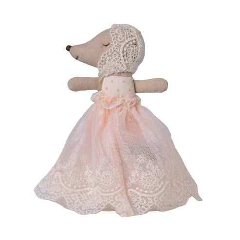 MAILEG - MOUSE: BABY IN A GOWN POWDER