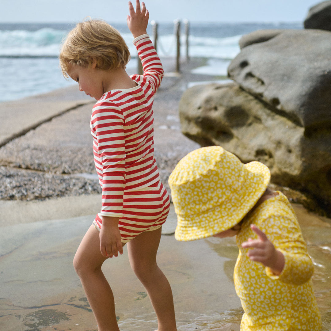 NATURE BABY - SPLASH SUNHAT: KITCHEN GARDEN FREESIA PRINT [sz:S - 0-6 MTHS]
