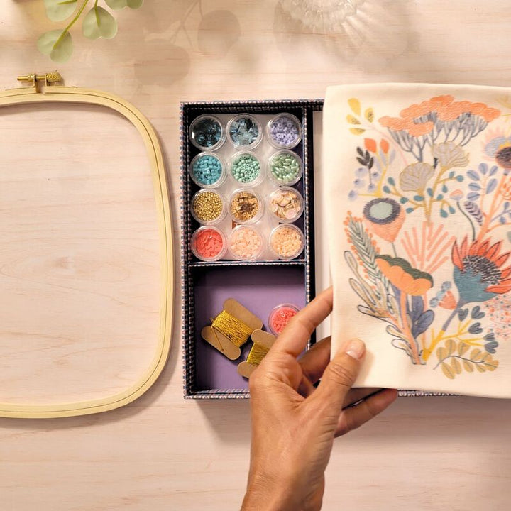 DJECO - ATELIER 58: FLORAL BEADWORK EMBROIDERY KIT