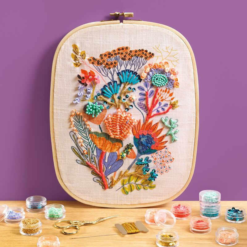 DJECO - ATELIER 58: FLORAL BEADWORK EMBROIDERY KIT