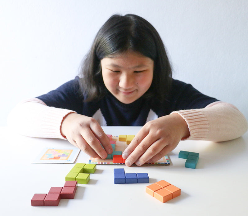 DJECO - SOLOGIC GAME: POLYISSIMO WITH 30 CHALLENGES