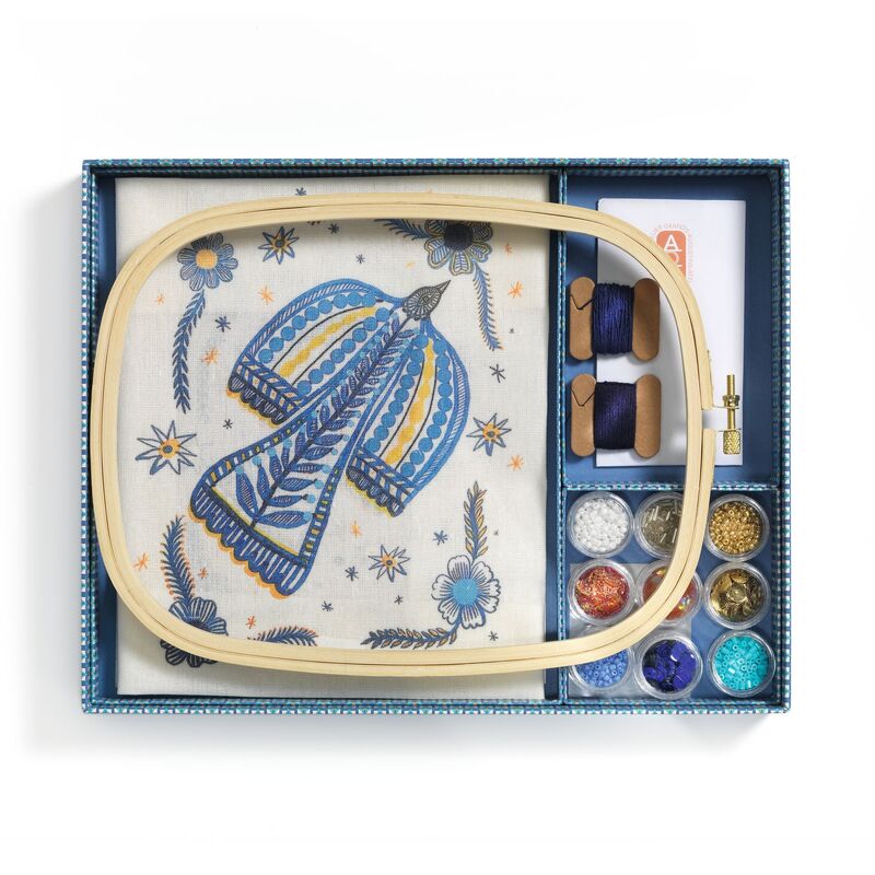 DJECO - ATELIER 59: BIRD BEADWORK EMBROIDERY KIT