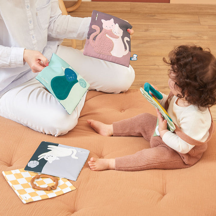 KALOO - STIMULI SOFT SENSORY BOOK