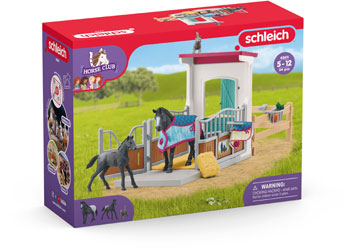 SCHLEICH - HORSE BOX WITH MARE AND FOAL