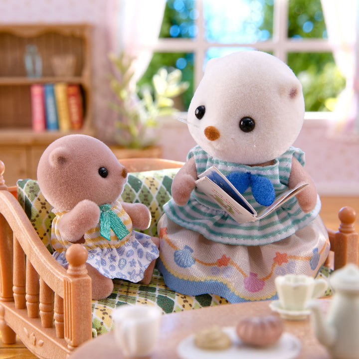 SYLVANIAN FAMILIES - SEA OTTER SISTERS: SPLASHY SNORKEL SET