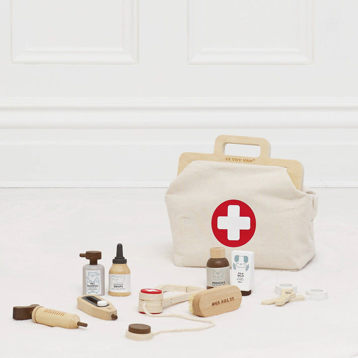 LE TOY VAN - HONEYBAKE: ANIMAL VET SET