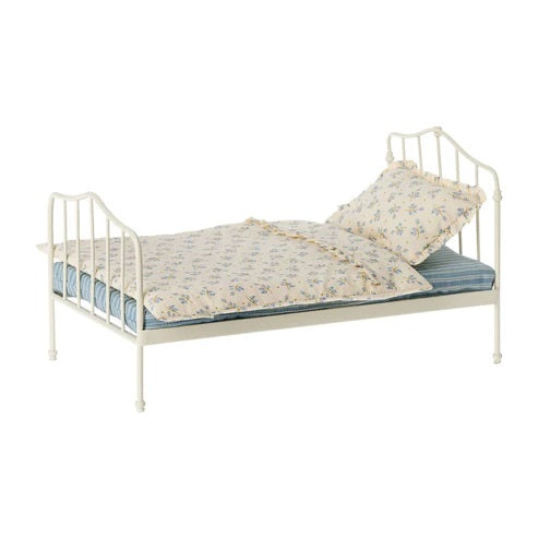 MAILEG - FURNITURE: MINIATURE BED BLUE 