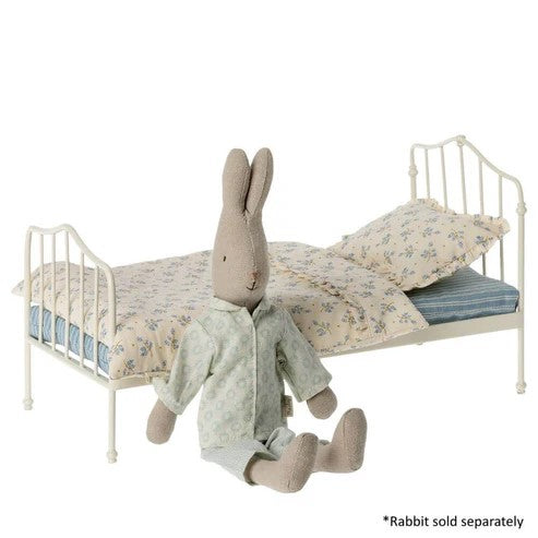 MAILEG - FURNITURE: MINIATURE BED BLUE 