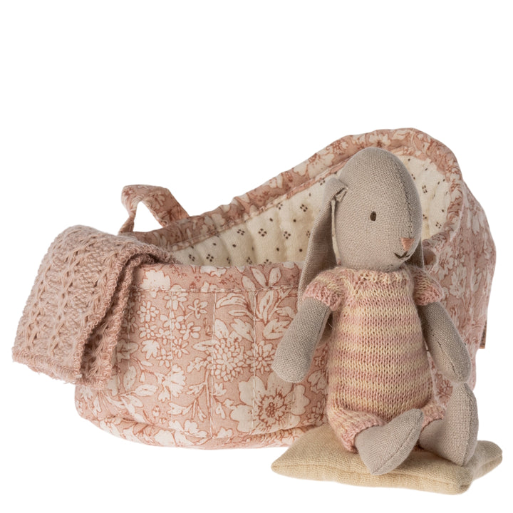 MAILEG - BUNNY: MICRO IN CARRY COT