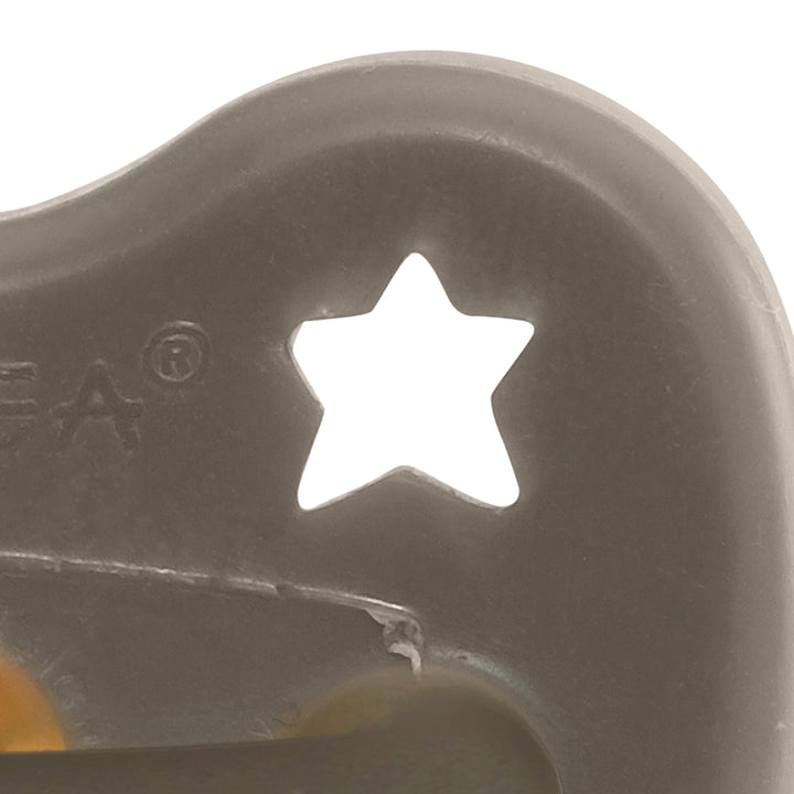 HEVEA - PACIFIER ORTHODONTIC: SHIITAKE GREY [sz:0-3 MTHS]