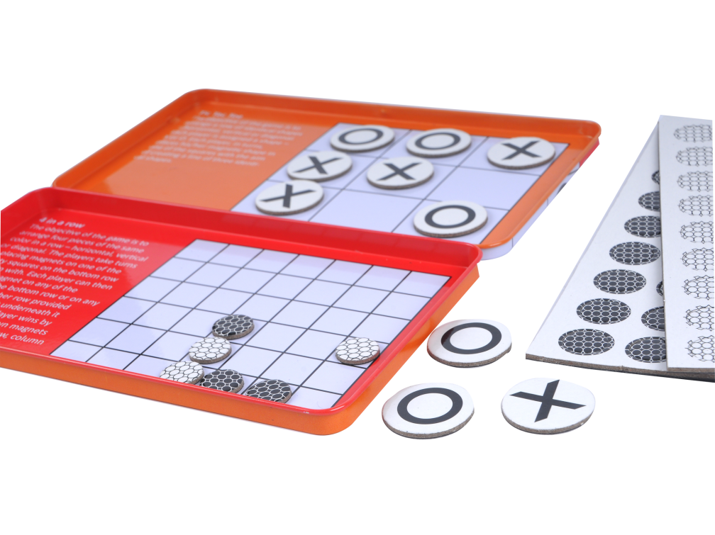 THE PURPLE COW - MAGNETIC TRAVEL GAME, TIC TAC TOE