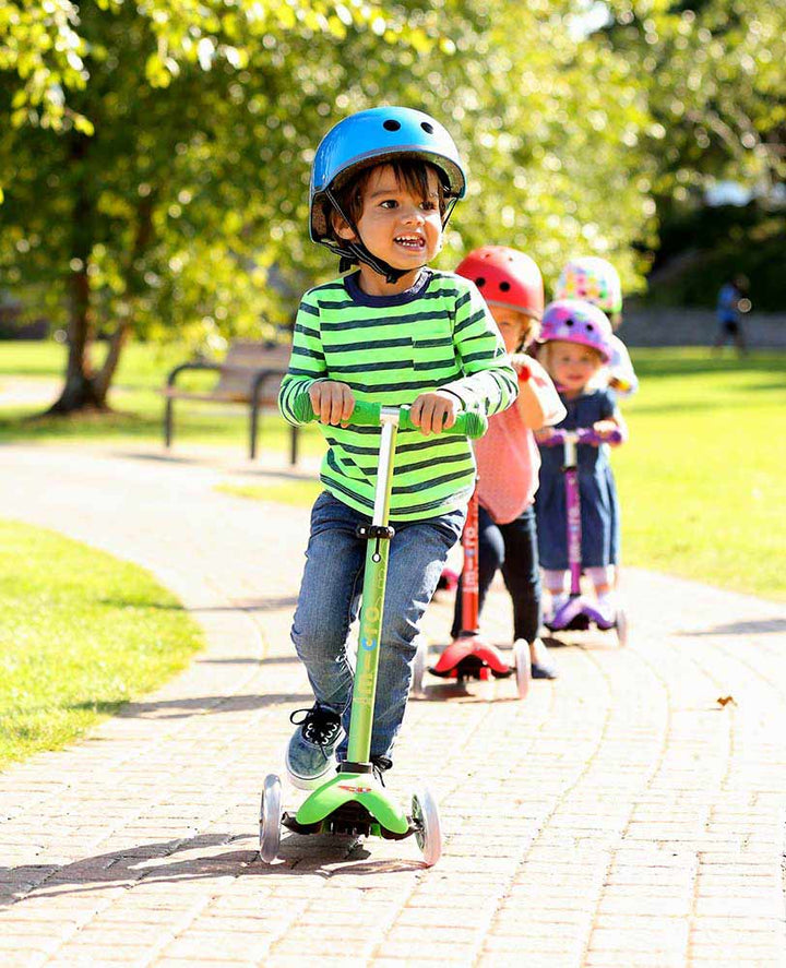 MICRO SCOOTERS - MINI MICRO DELUX SCOOTER: GREEN