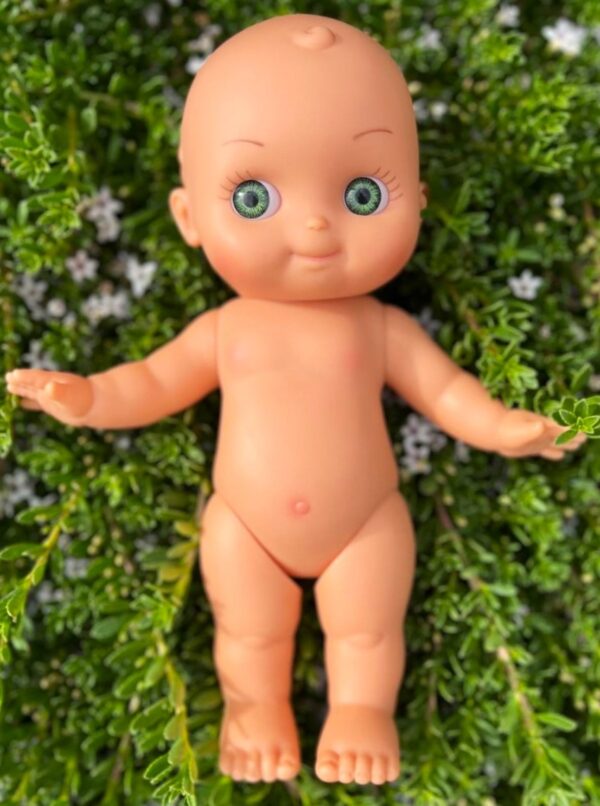 MINI PANCHAS - DOLL WITH GREEN EYE WHITE OUTFIT 