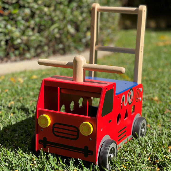 IMTOY - WALK AND RIDE FIRE ENGINE TRUCK