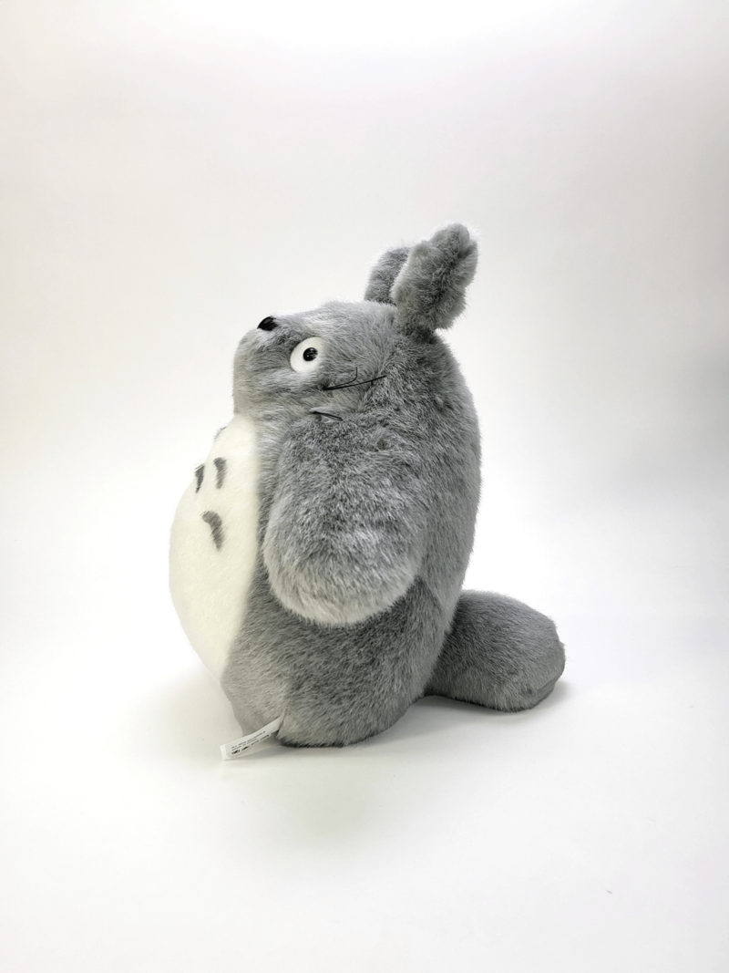 STUDIO GHIBLI - MY NEIGHBOR TOTORO: TOTORO PLUSH GREY MEDIUM 