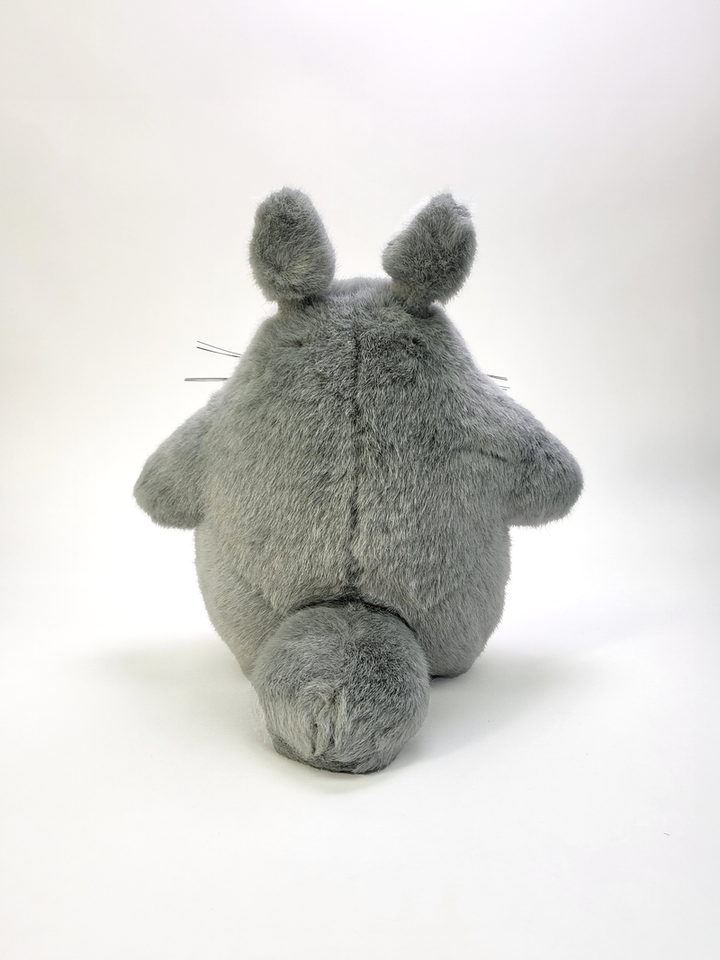 STUDIO GHIBLI - MY NEIGHBOR TOTORO: TOTORO PLUSH GREY MEDIUM 