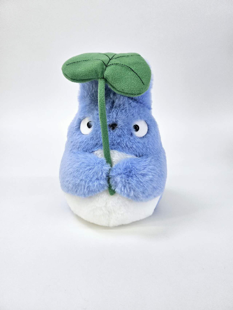 STUDIO GHIBLI - MY NEIGHBOR TOTORO: TOTORO WITH LEAF 