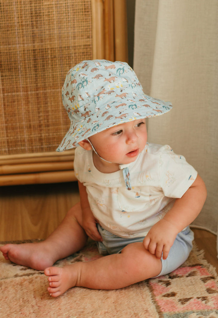 ACORN KIDS - INFANT WIDE BRIM SUNHAT: AUSSIE BUSH FRIENDS [sz:XS - 46CM/0-9 MTHS]