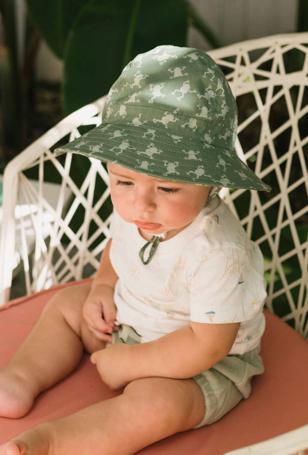 ACORN KIDS - INFANT WIDE BRIM SUNHAT: FROGS [sz:XS - 46CM/0-9 MTHS]
