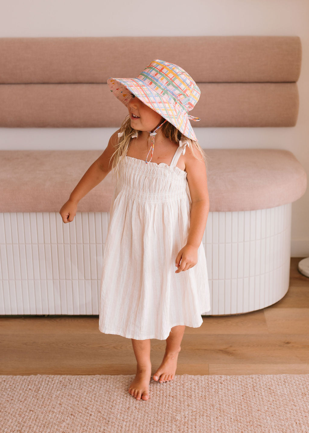 ACORN KIDS - WIDE BRIM BUCKET SUNHAT: PINK PICNIC [sz:S - 50CM/9-18 MTHS]