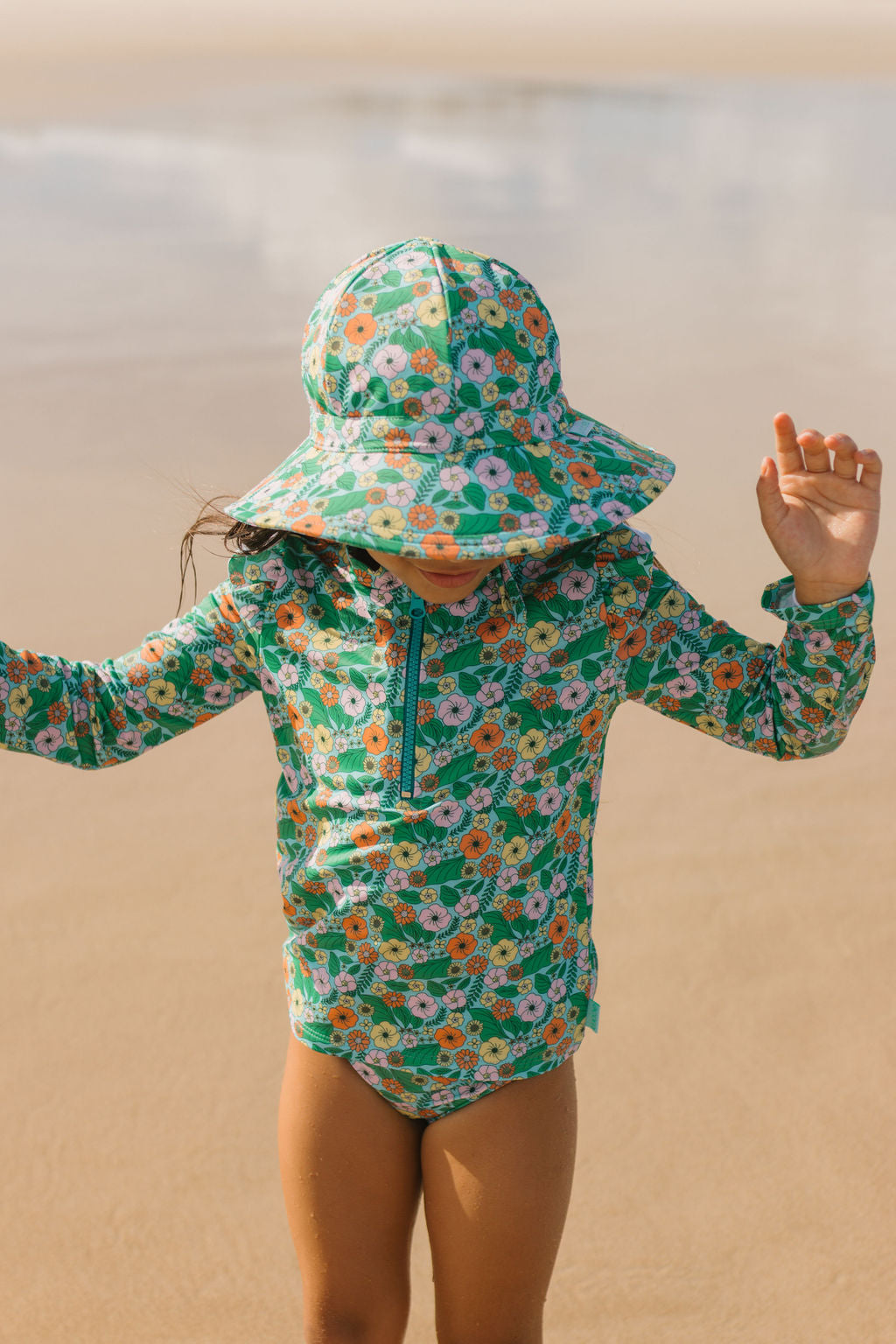 ACORN KIDS - ZIP UPF50+ RASHIE TOP AND SHORTS: EDEN [sz:1 YR]