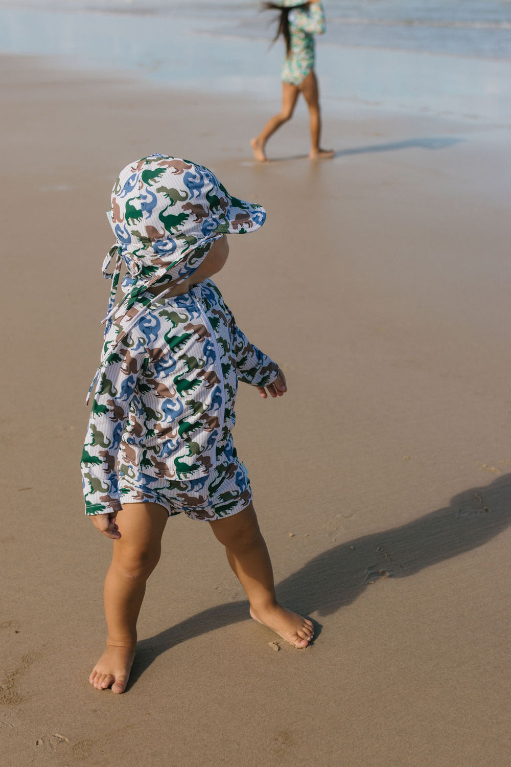 ACORN KIDS - ZIP UPF50+ RASHIE TOP AND SHORTS : T REX [sz:1 YR]