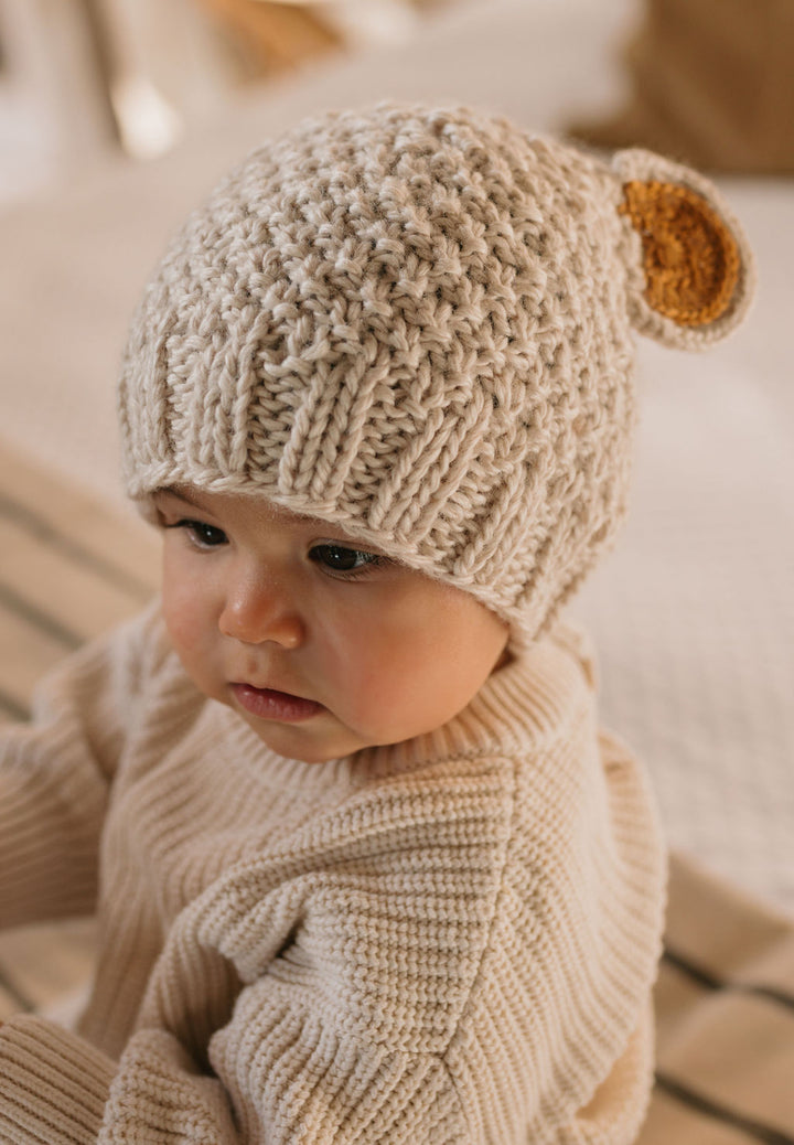 ACORN KIDS - BEAR BEANIE: OATMEAL [sz:XXS (0-3 MTHS)]