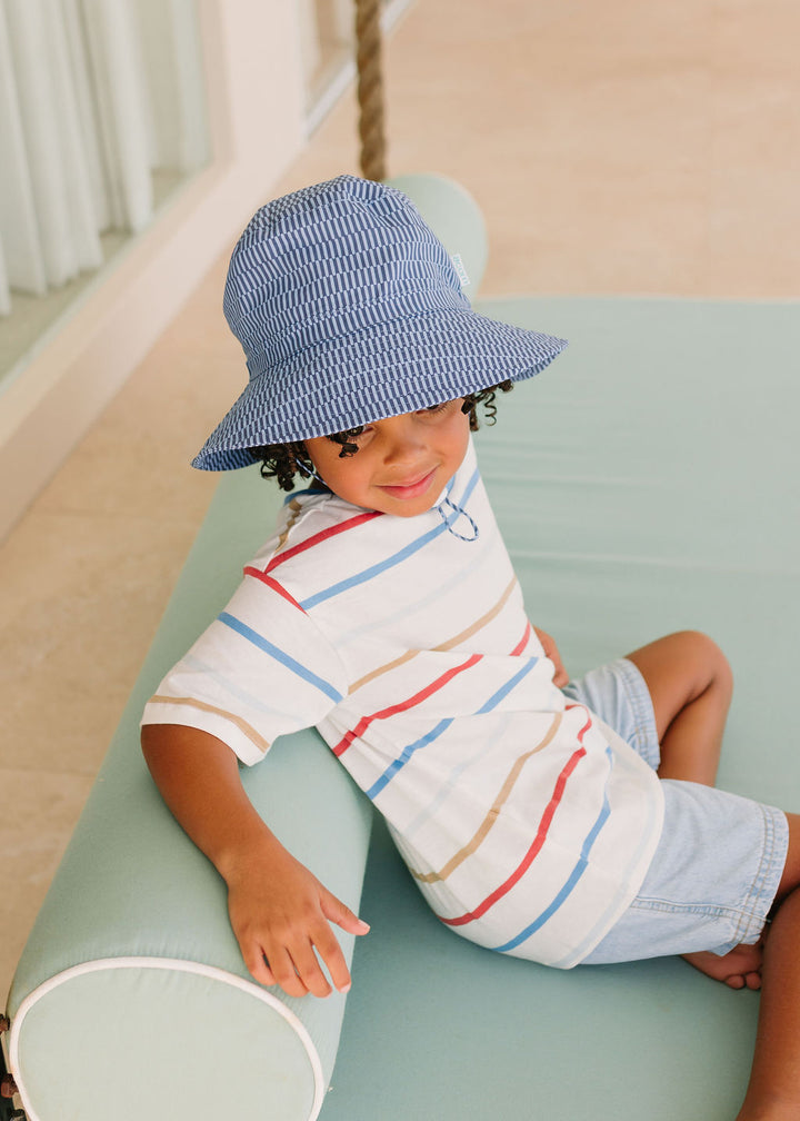 ACORN KIDS - WIDE BRIM BUCKET HAT: BLUE HORIZON [sz:S - 50CM/9-18 MTHS]