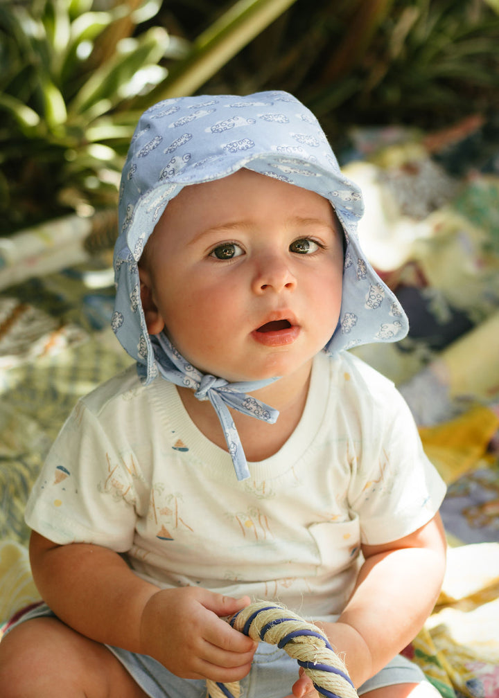 ACORN KIDS - FLAP HAT: CLOUDS [sz:XXS - 38CM/0-3MTHS]
