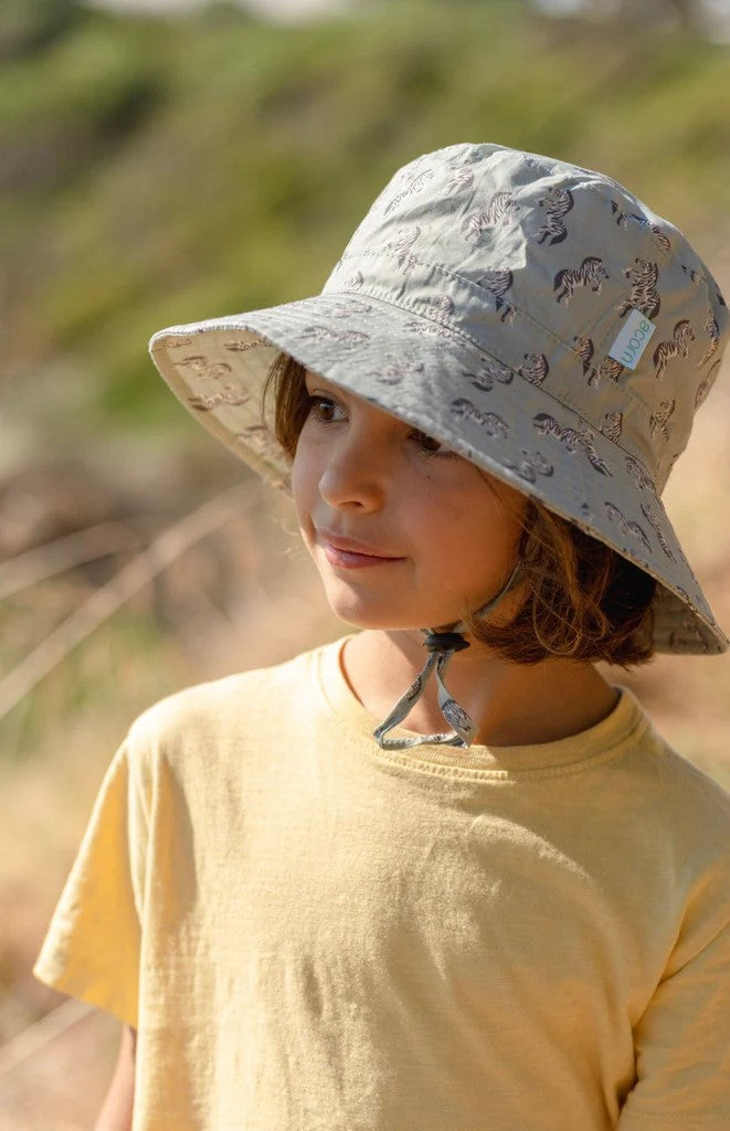 ACORN KIDS - WIDE BRIM BUCKET SUNHAT: DANCING ZEBRA [sz:XXL - 58CM/13 YRS & UP]