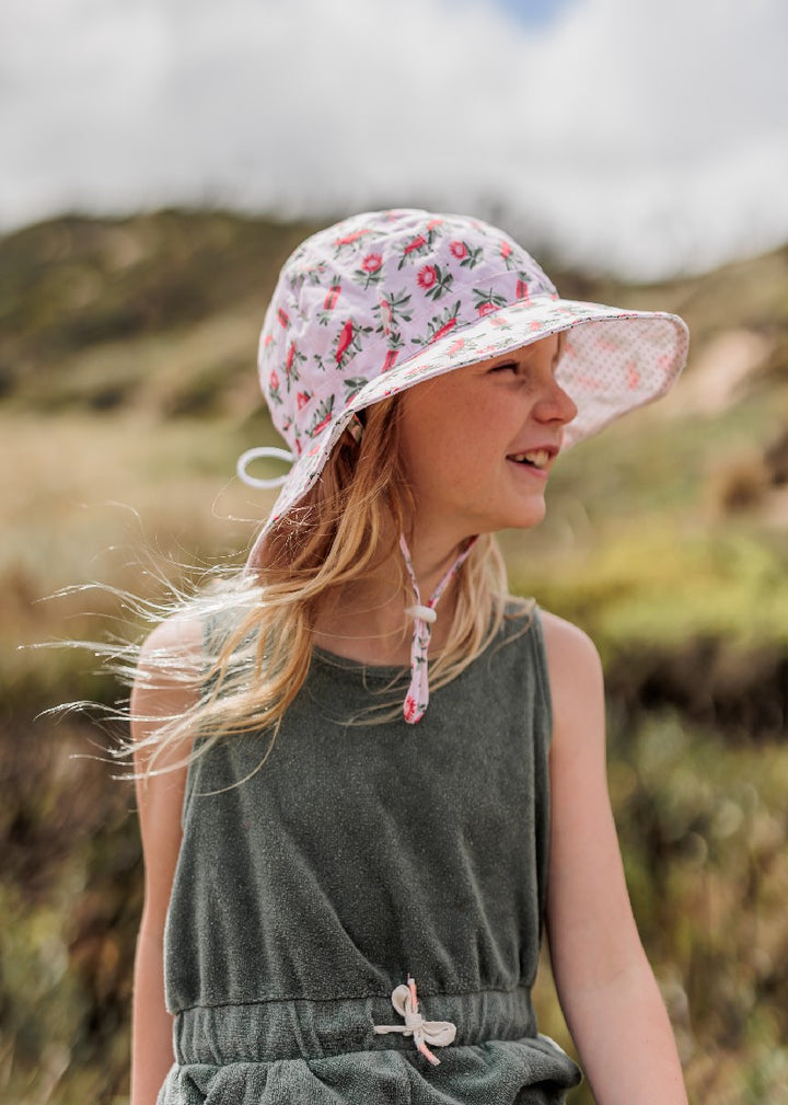 ACORN KIDS - BANKSIA WIDE BRIM SUNHAT: PINK AND GREEN