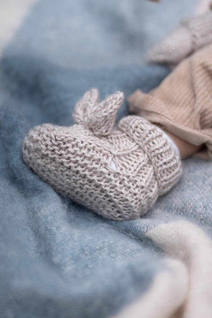 ACORN KIDS - COTTONTAIL BABY BOOTIES: OATMEAL [sz:XXS (0-3 MTHS)]