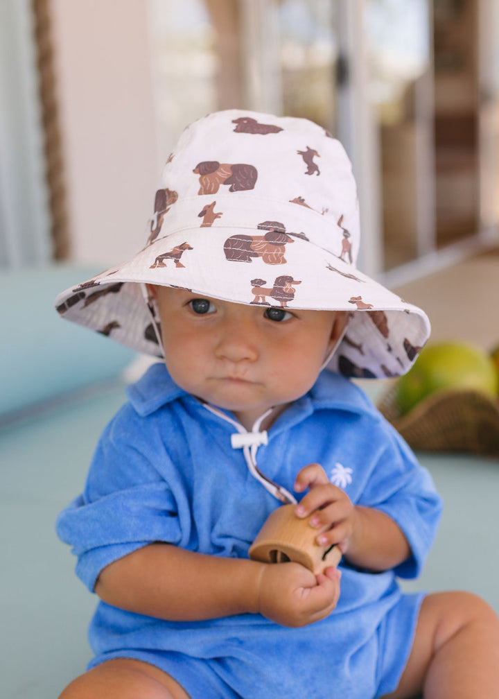 ACORN KIDS - INFANT WIDE BRIM SUNHAT: PAMPERED POOCHES [sz:XS - 46CM/0-9 MTHS]