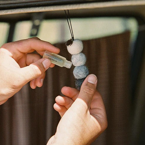 ROADTRIP ESSENTIAL - SMELLY BALLS SET: RUGGED [fr:Honeysuckle]