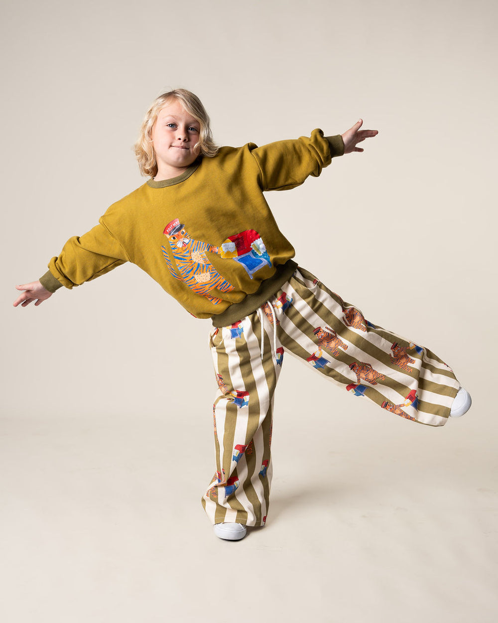 DAS IST MAURICE - FRENCH TERRY PULLOVER: TIGER THE POSTIE [sz:1 YR]