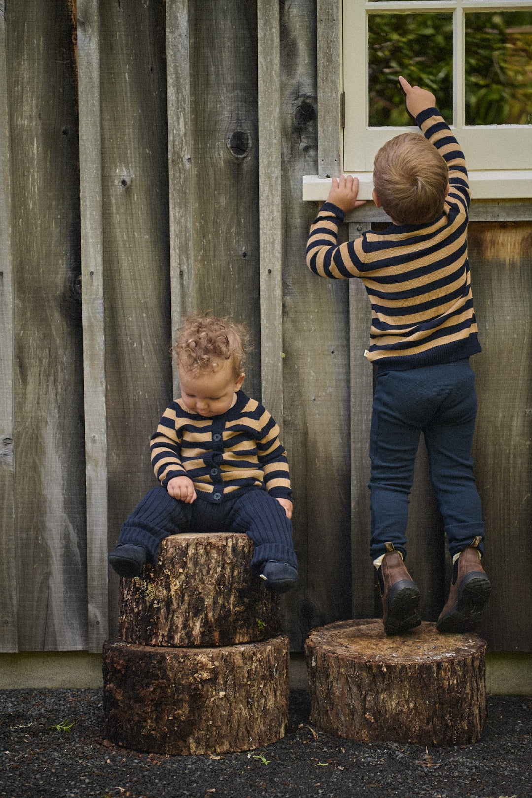 NATURE BABY - MERINO KNIT CARDIGAN: CARAMEL/NAVY [sz:0-3 MTHS]