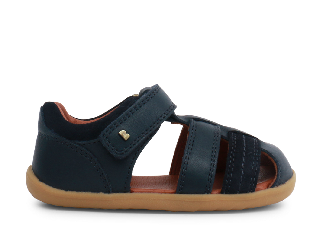 BOBUX - STEP UP ROAM SANDAL: NAVY