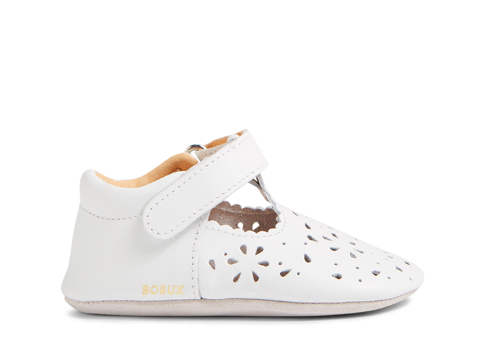 BOBUX - SOFT SOLE - LACEY: WHITE [sz:NB - 0-3 MTHS]