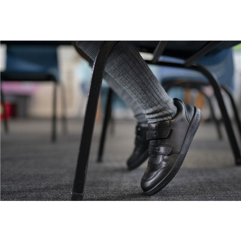 BOBUX - KID+ LEAP SCHOOL SHOE: BLACK [sz:27 EU]