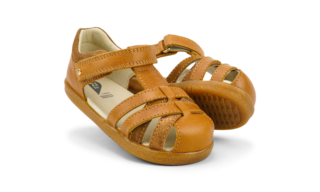 BOBUX - CROSS JUMP SANDAL: CARAMEL [sz:22 EU]